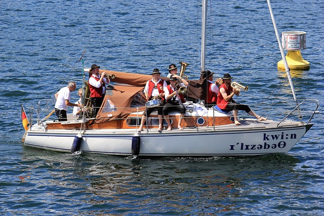 占据优势位 占据优势位